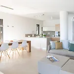 Kastos - Stylish Luxury With Direct Sea Access Vila