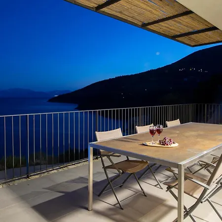 Kastos - Stylish Luxury With Direct Sea Access *