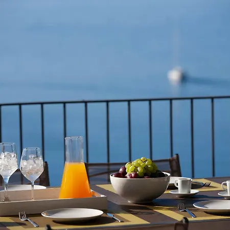 Kastos - Stylish Luxury With Direct Sea Access 别墅 *