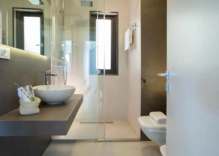Villa Kastos - Stylish Luxury With Direct Sea Access *